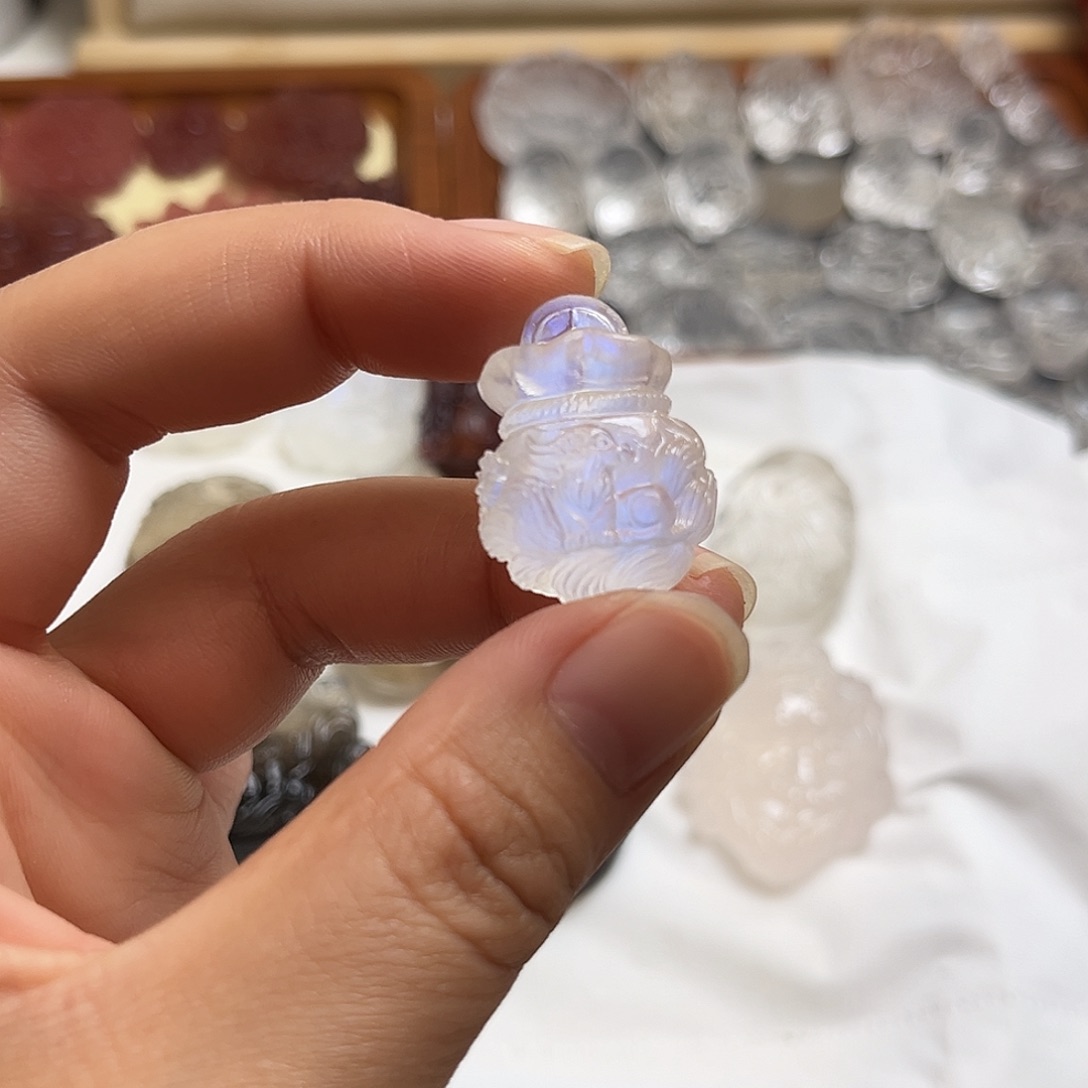 颈饰银S925镶嵌水晶D*蓝月光98