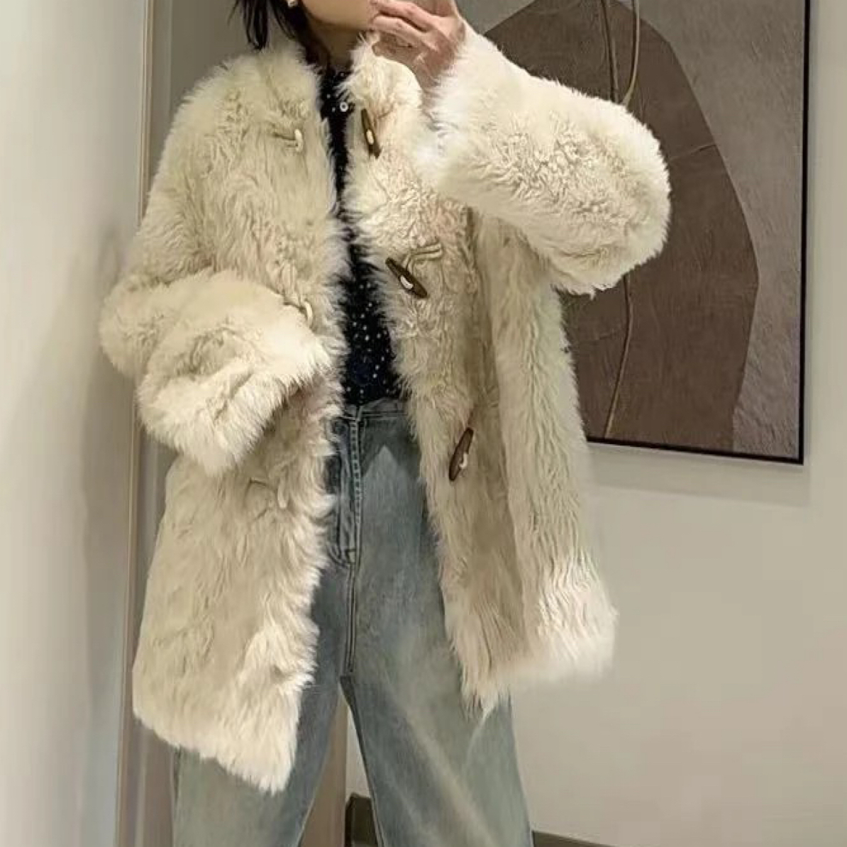 2025奶呼呼小立领牛角扣托卡托斯卡纳皮草外套