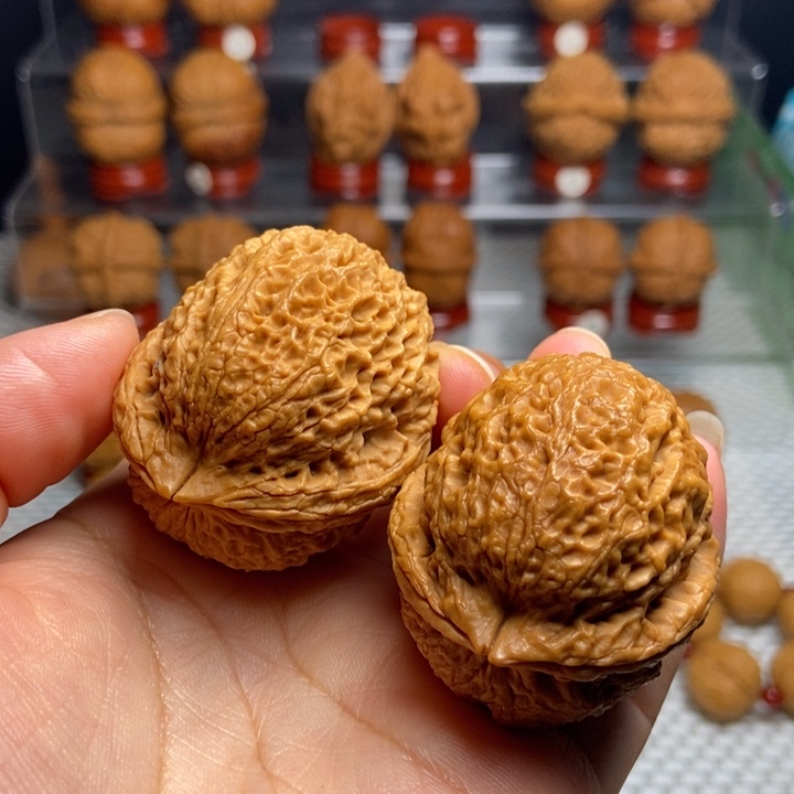 m***y文玩核桃把件麒麟铁狮子8