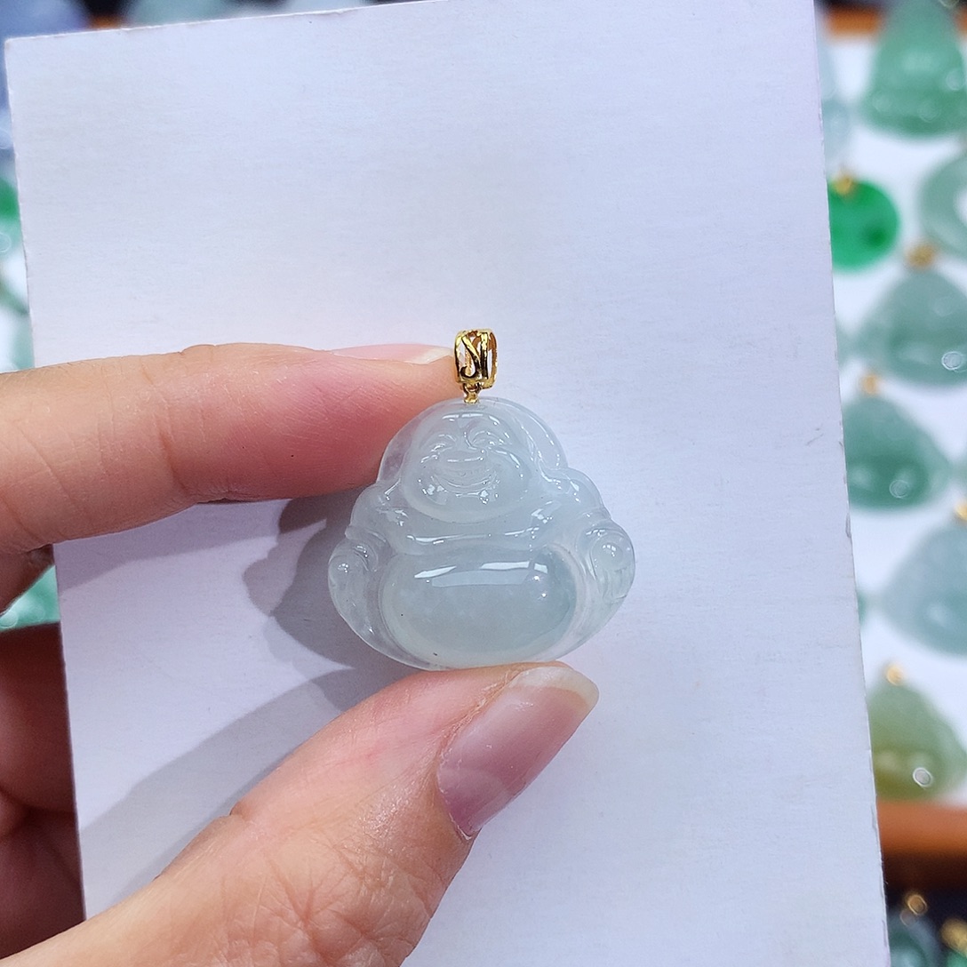 翡翠18K金镶嵌颈饰翡翠吊坠