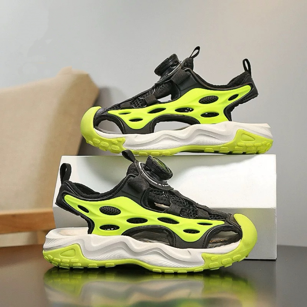 儿童潮款男童包头凉鞋夏季新款休闲透气沙滩鞋软底纽扣凉鞋2741