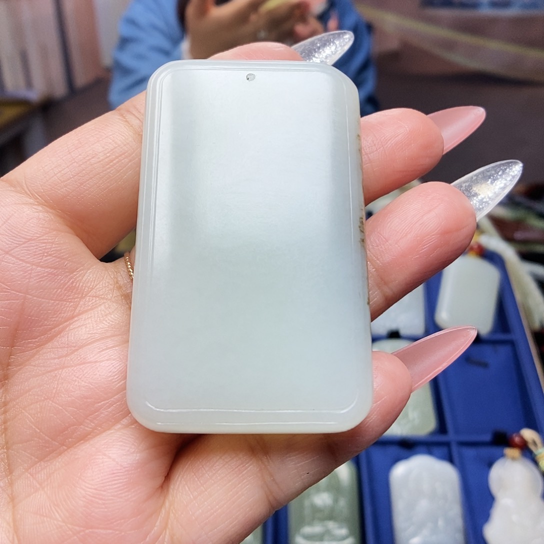 和田玉颈饰未镶嵌用****情