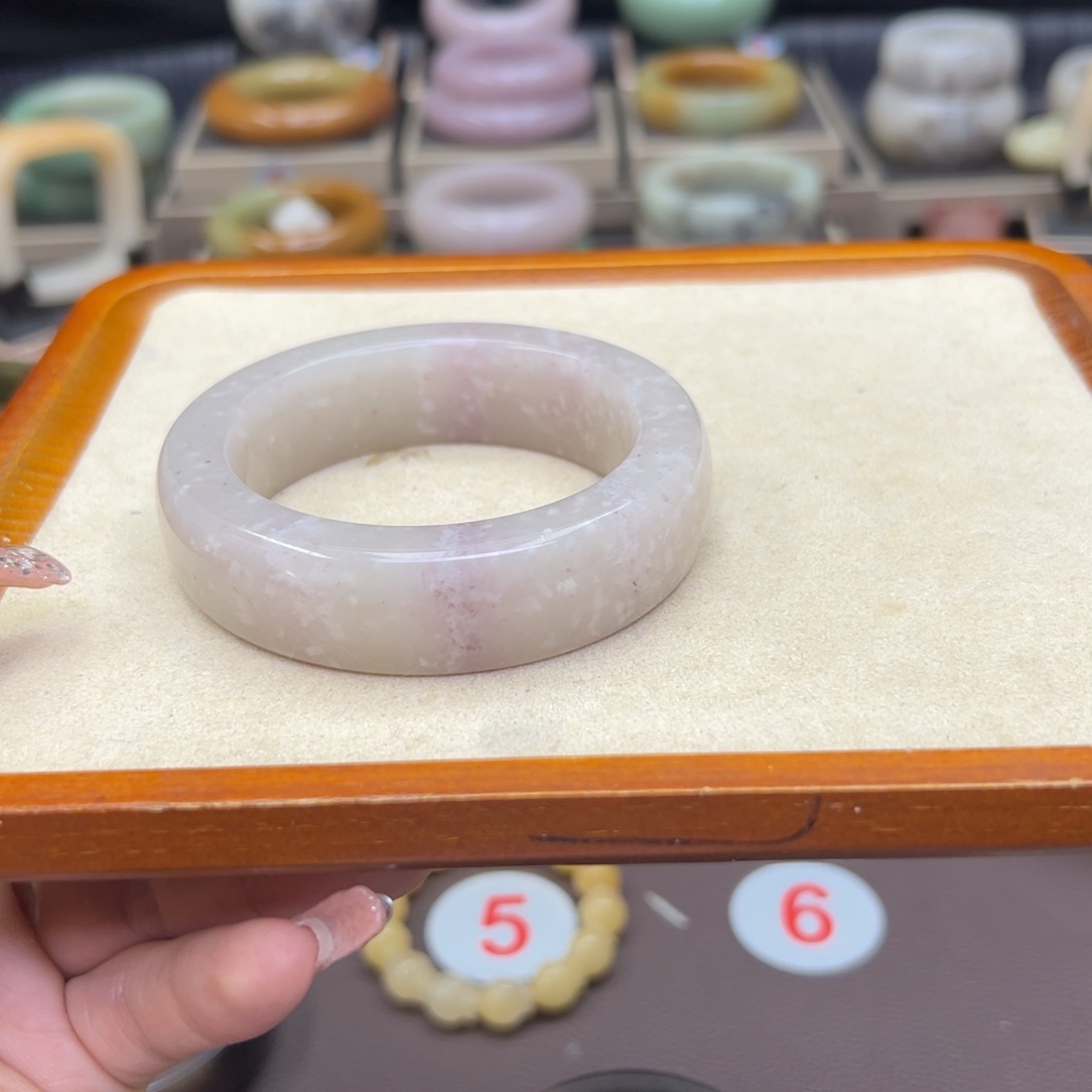 石英质玉手镯合金