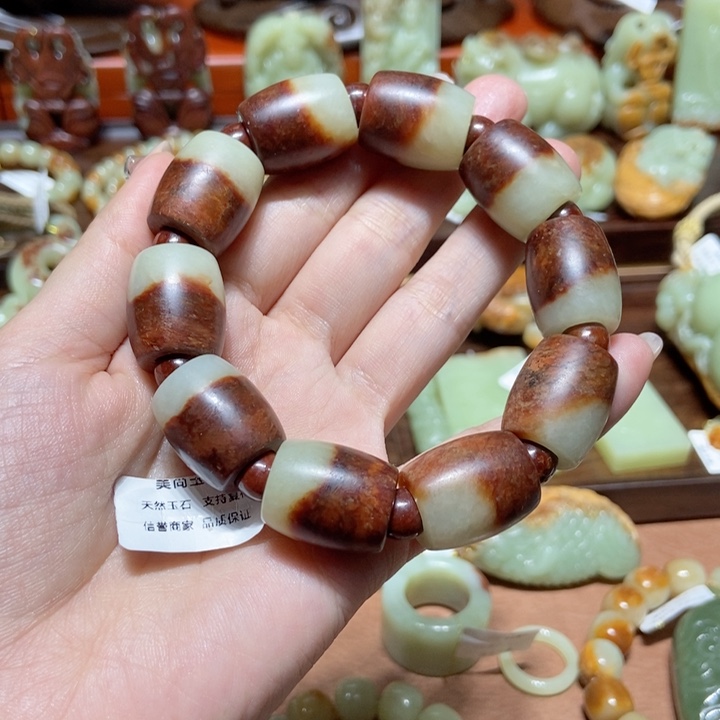 岫岩河磨玉（透闪石质玉）手链未镶嵌西**湖