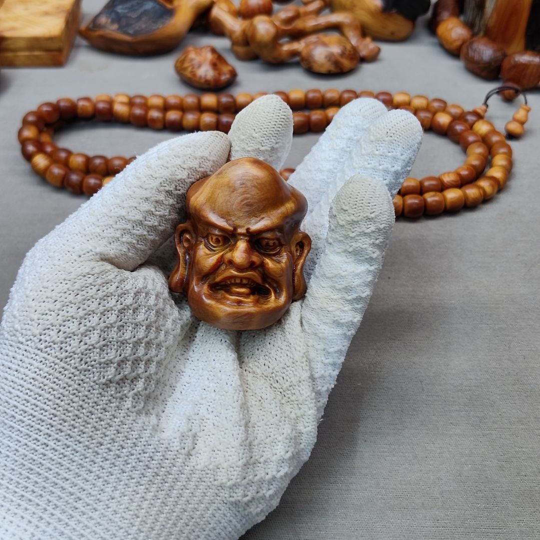 太行崖柏手工艺品。。。