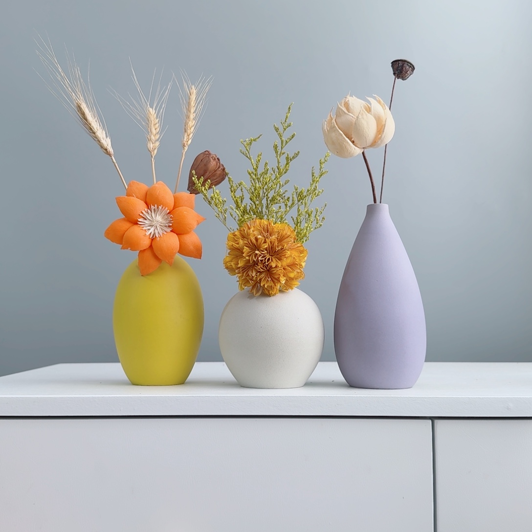 摆件陶瓷小花瓶含花总高约20-30cm