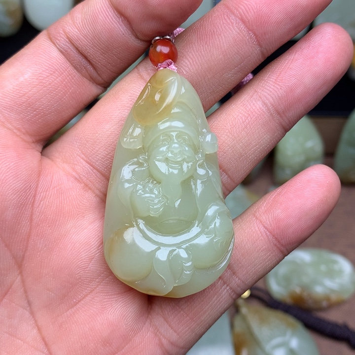 和田玉（糖玉）未镶嵌颈饰