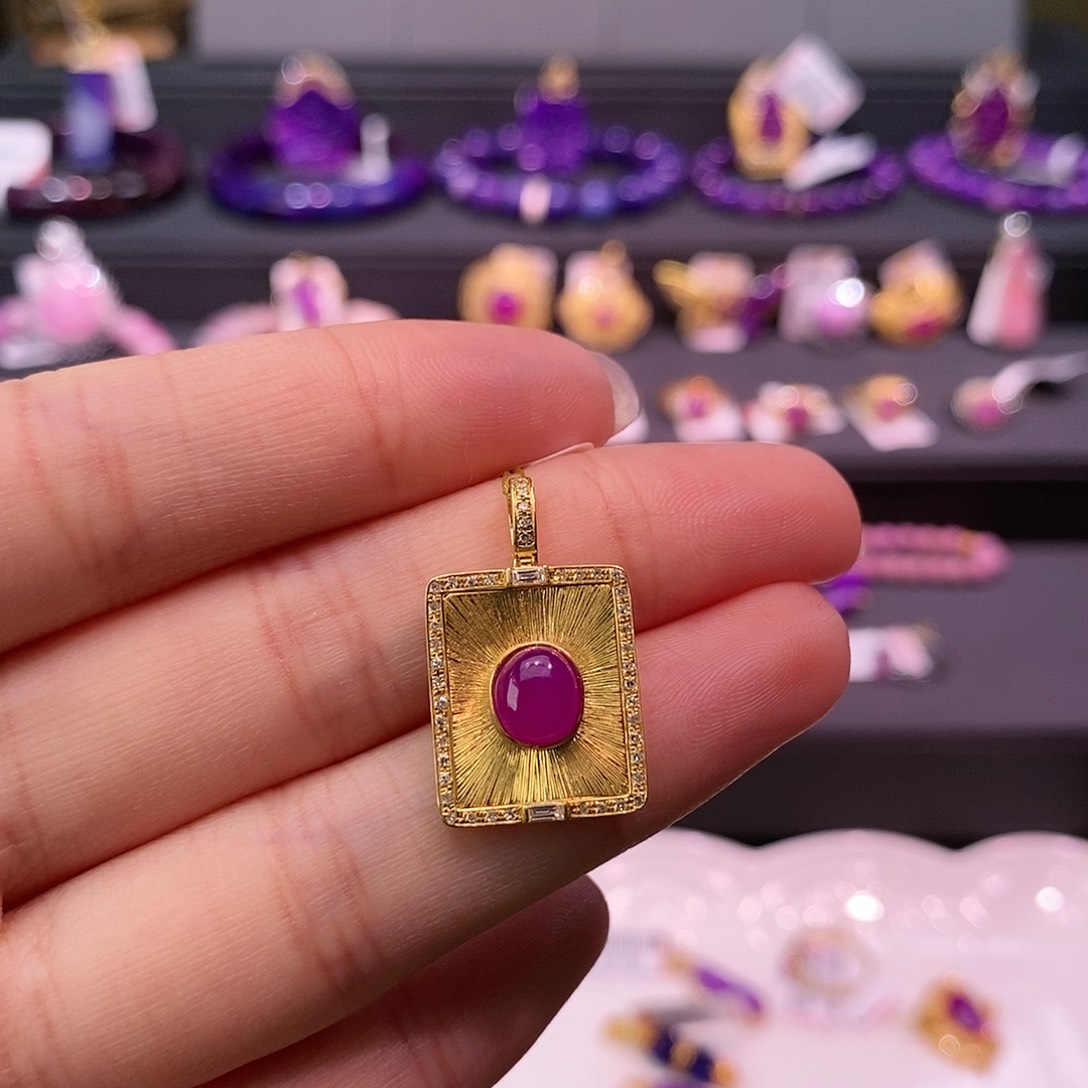 苏纪石（舒俱来）18K金镶嵌吊坠(不含链)