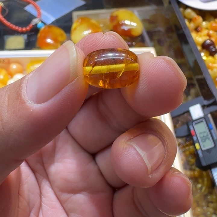 琥珀颈饰未镶嵌吊坠