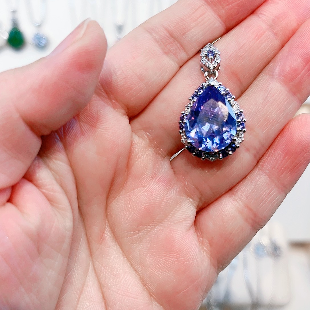 痴****铂Pt950镶嵌紫晶吊坠(赠链)