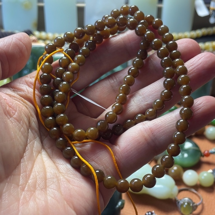 和田玉未镶嵌手串