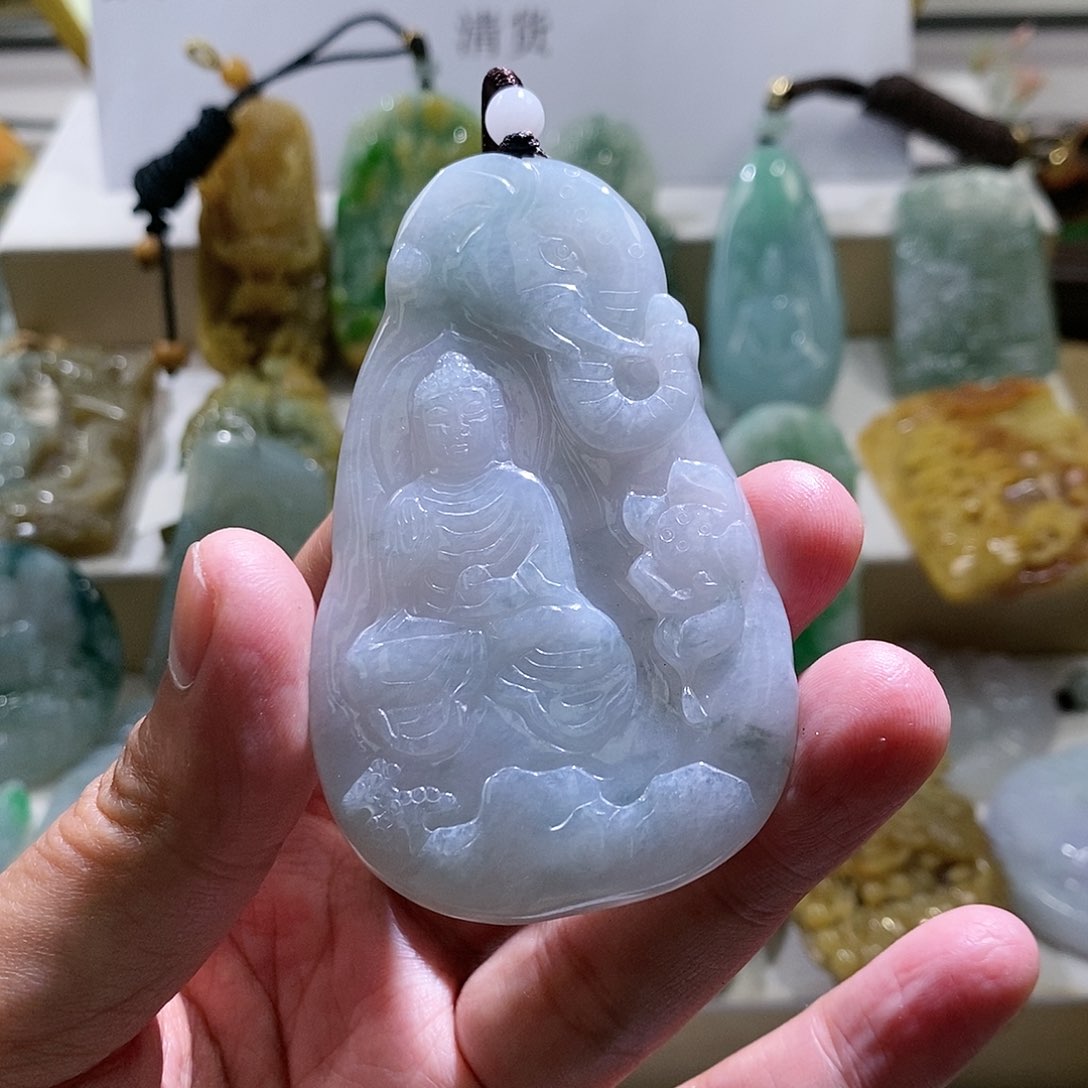 【闪购商品】翡翠颈饰未镶嵌普贤