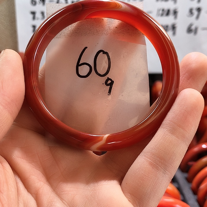 玛瑙/玉髓手镯未镶嵌