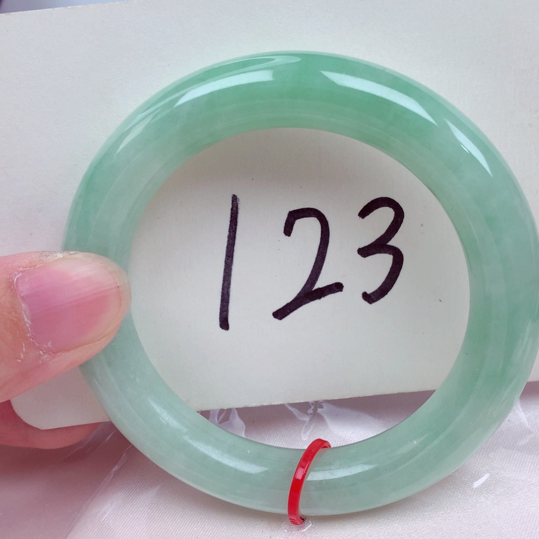 翡翠未镶嵌手镯翡翠