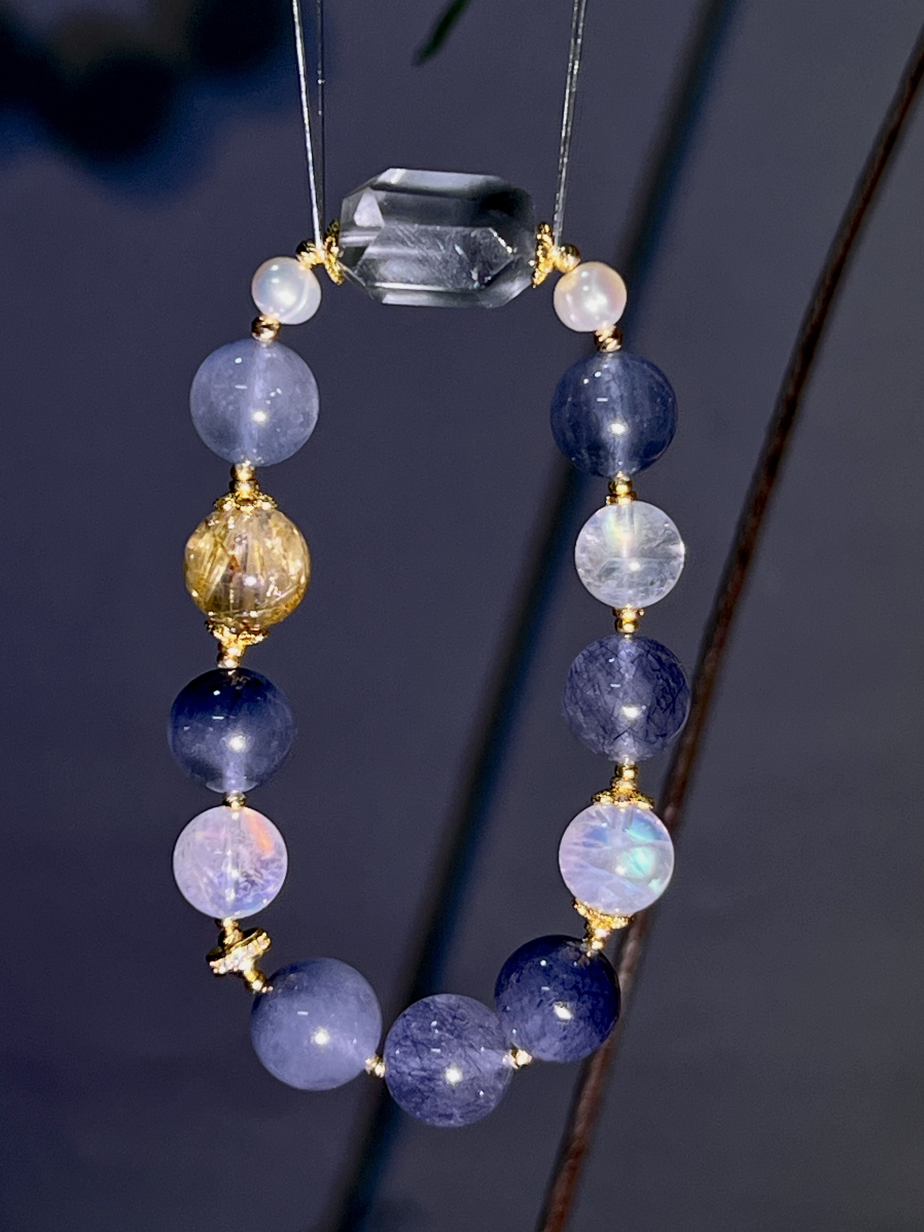 【云间月】蓝兔毛搭彩月手串