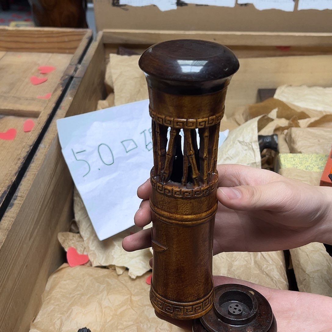 大叶紫檀（黑酸枝木类）