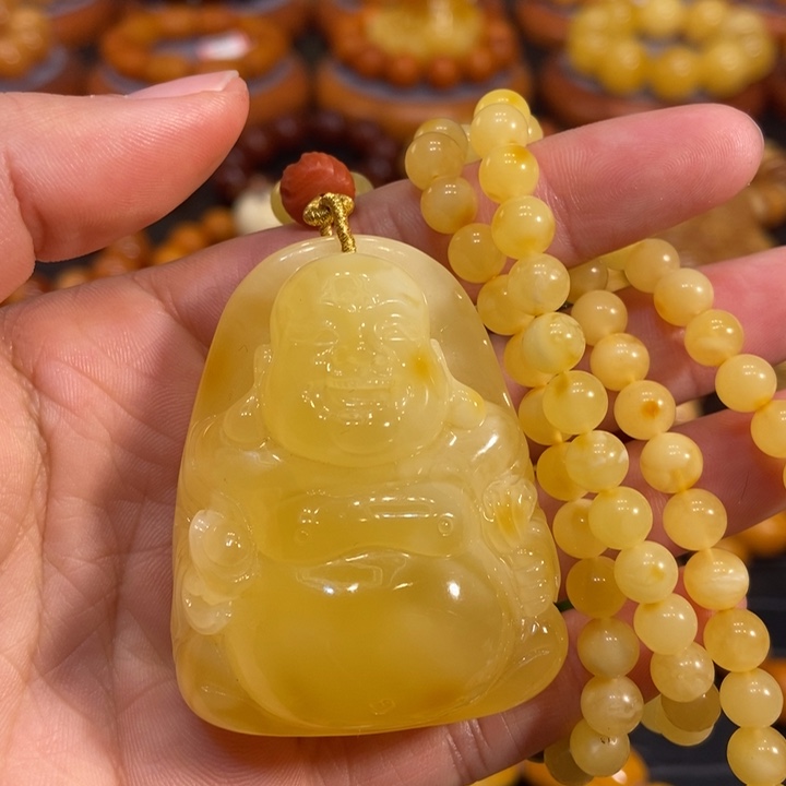 琥珀颈饰未镶嵌蜜蜡