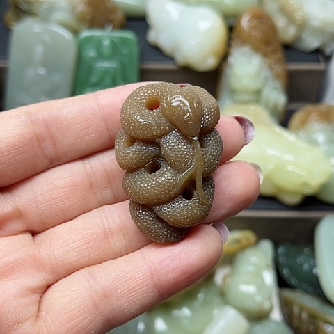 颈饰未镶嵌和田玉