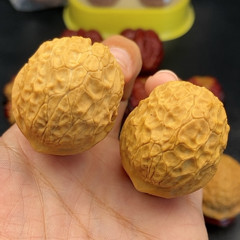 【闪购商品】把件文玩核桃39尺铁龙珠