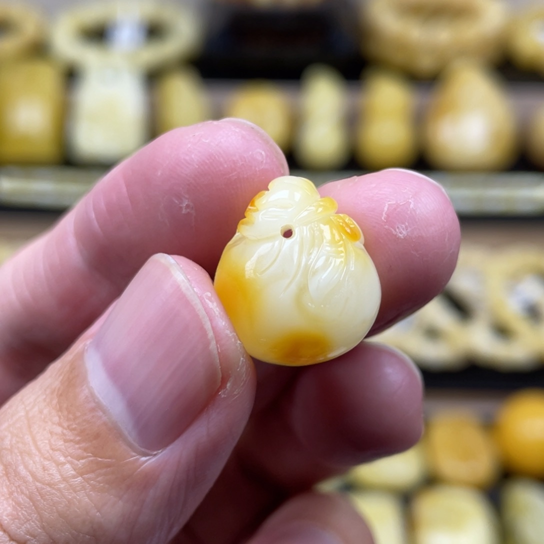 琥珀裸石未镶嵌琥珀蜜蜡