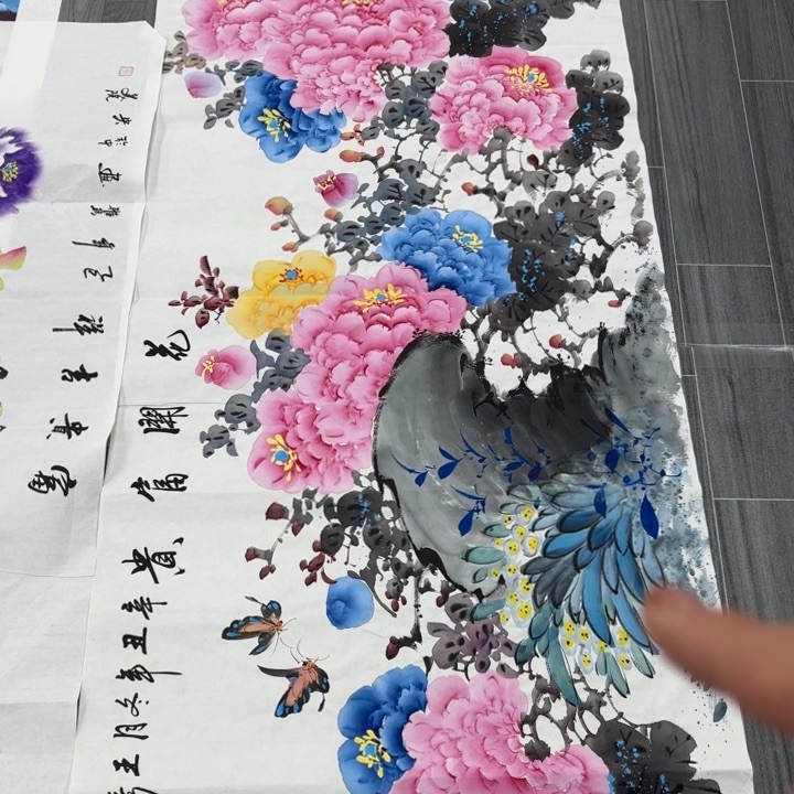 字画等多种形式的艺术作品和艺术