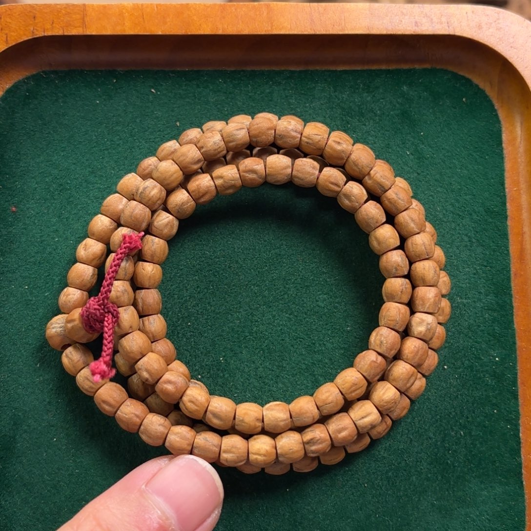 錢***貫柏香籽/百香籽手串