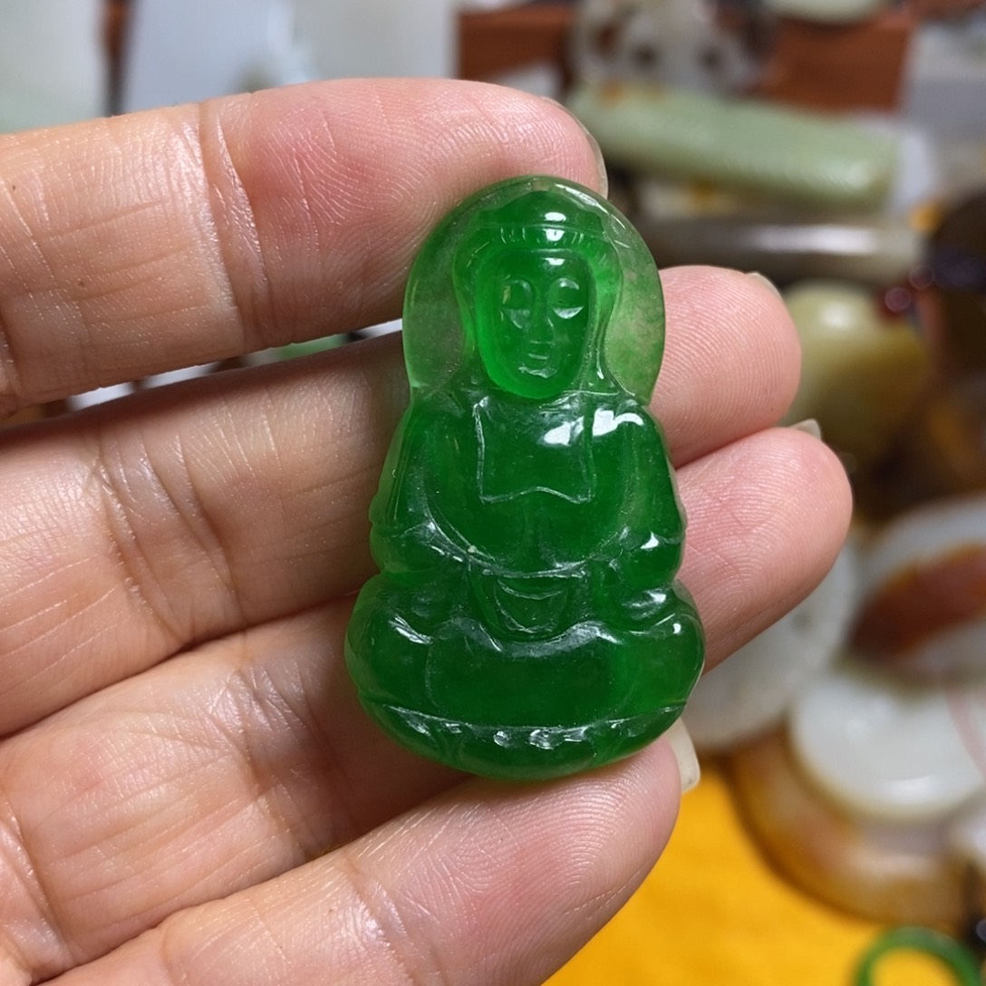 颈饰未镶嵌和田玉（糖玉）