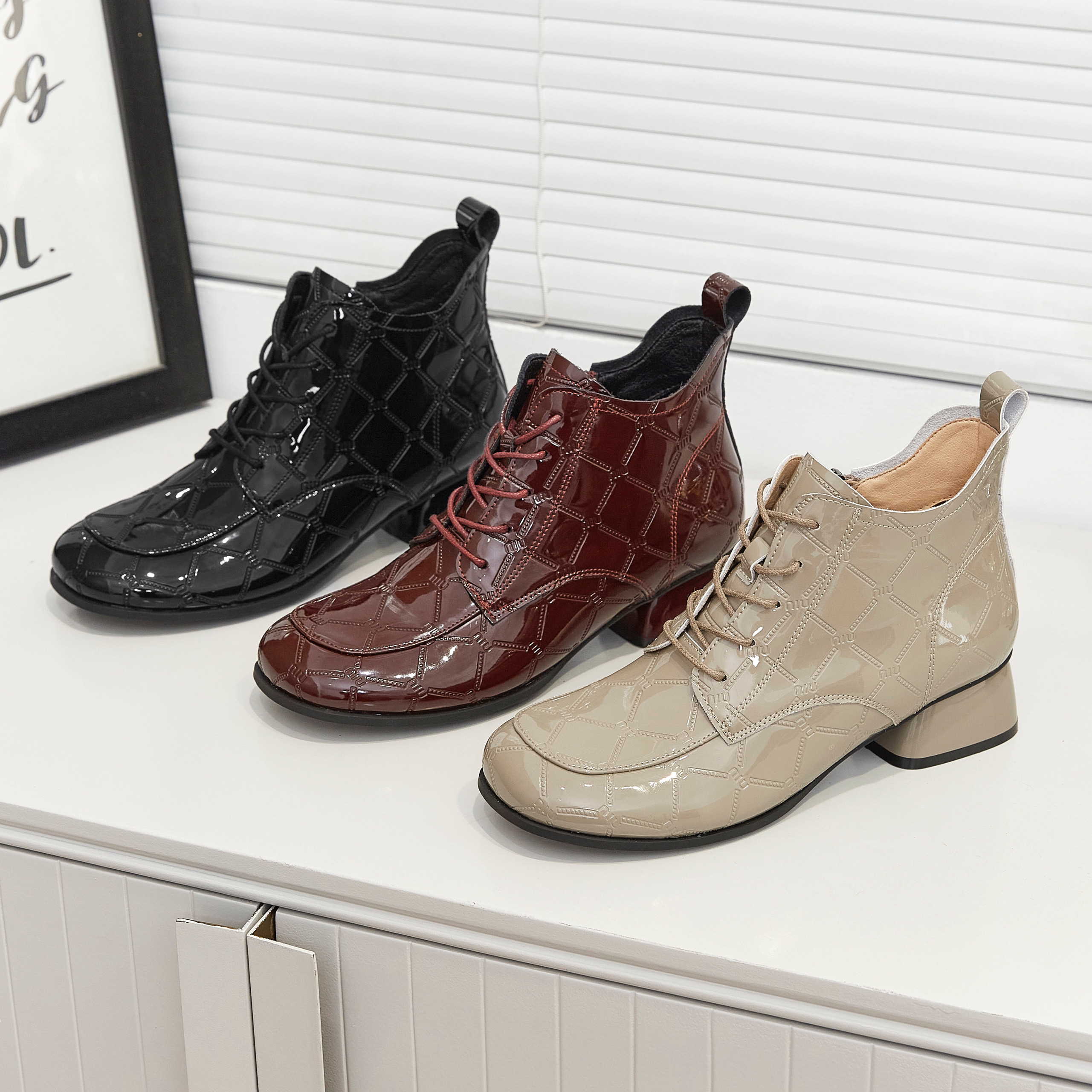 xizi/昔子9921冬新款粗跟短靴中跟舒适马丁靴百搭女靴子爆款