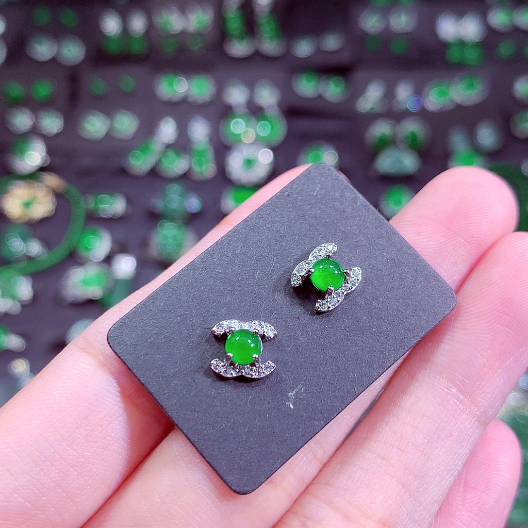 翡翠未镶嵌颈饰天然