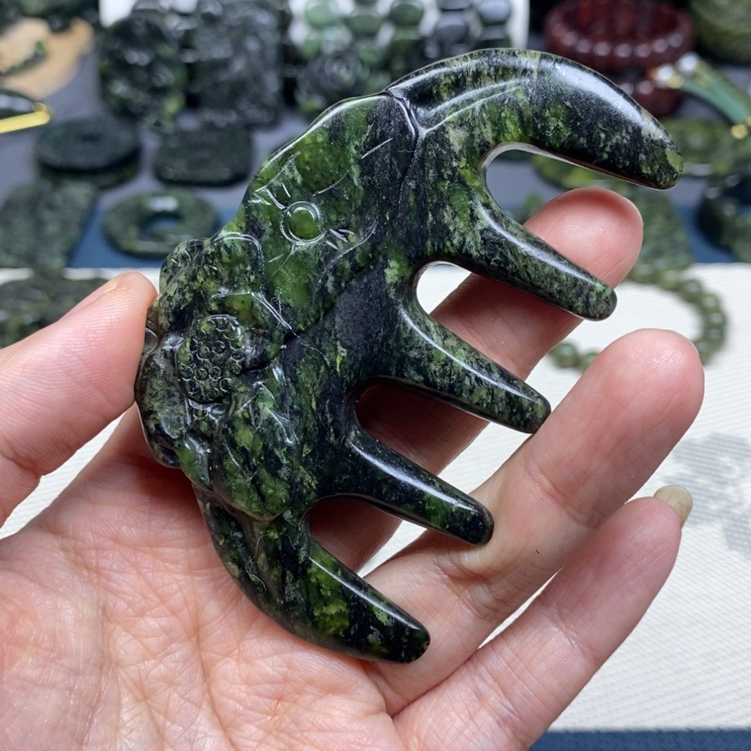 蛇纹石玉瑕疵福利梳未镶嵌