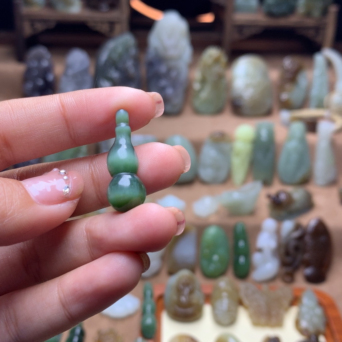 和田玉挂件未镶嵌