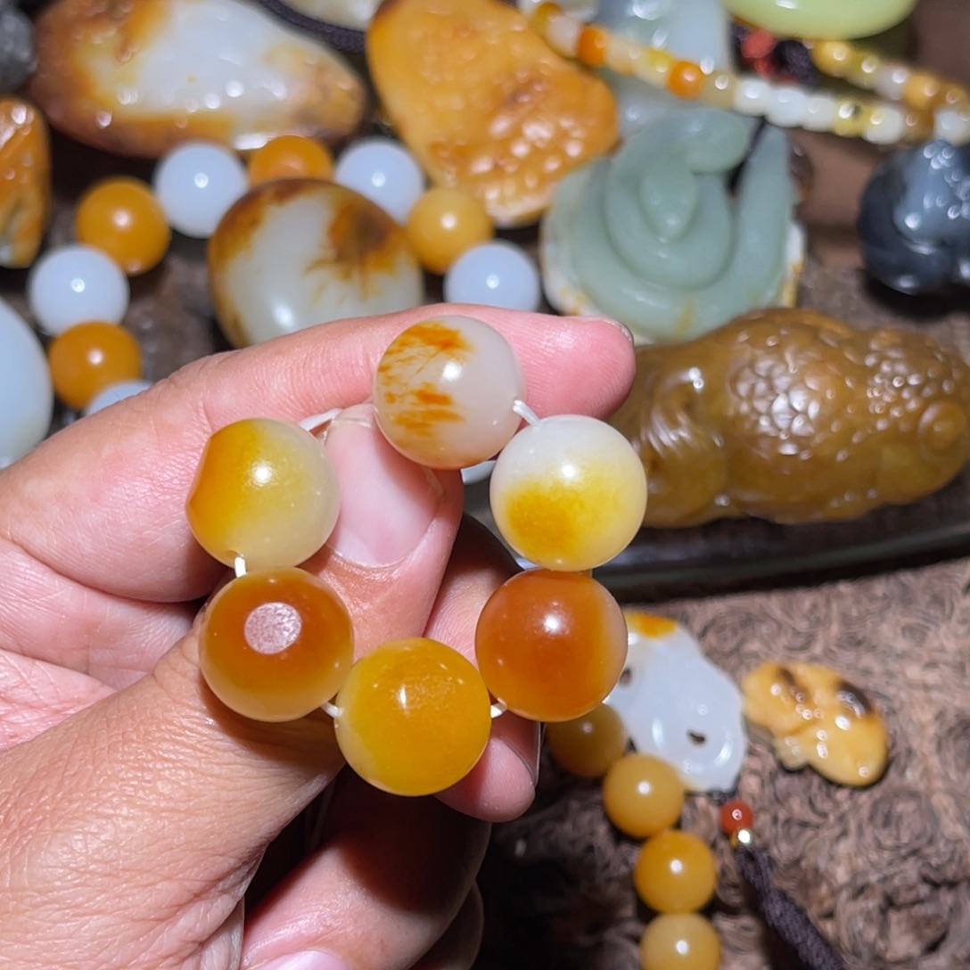 和田玉未镶嵌车挂卡15