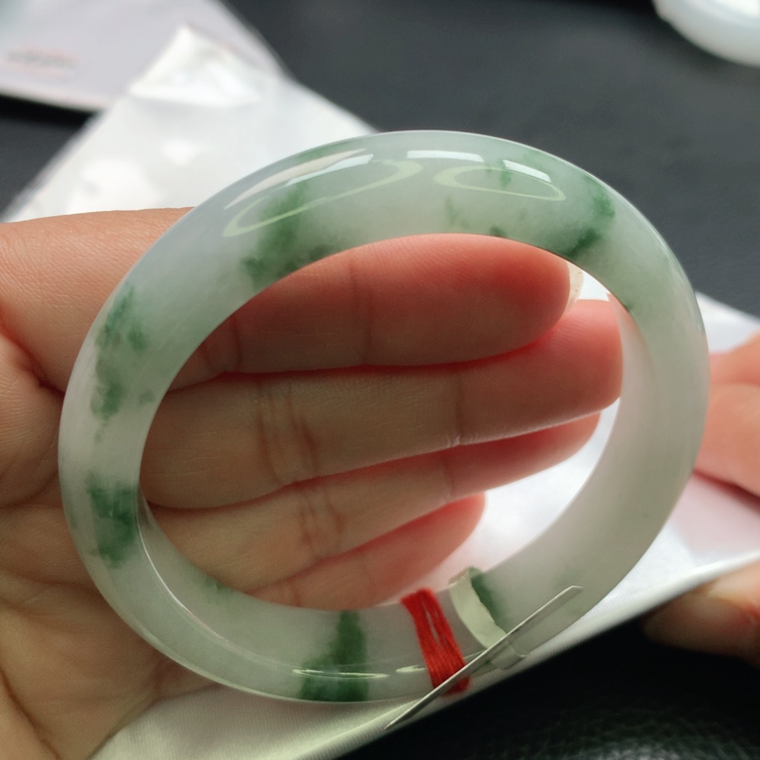 翡翠手镯未镶嵌缅甸55