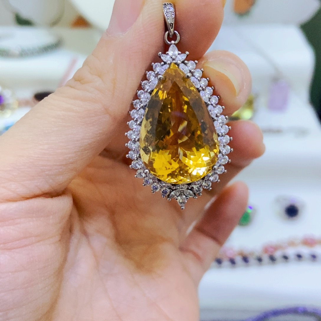 吊坠(赠链)银S925镶嵌黄晶