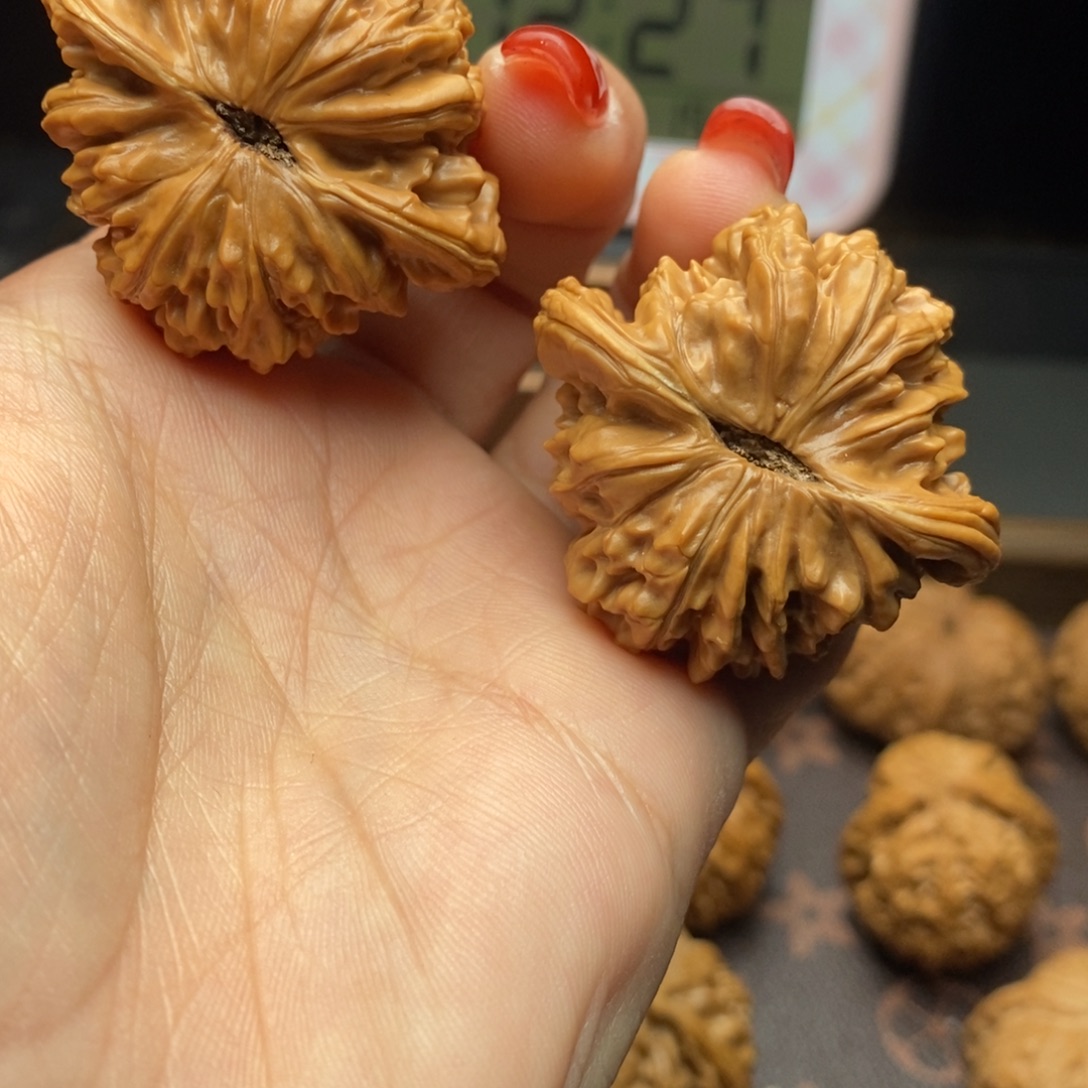 老***鱼文玩核桃把件四座楼