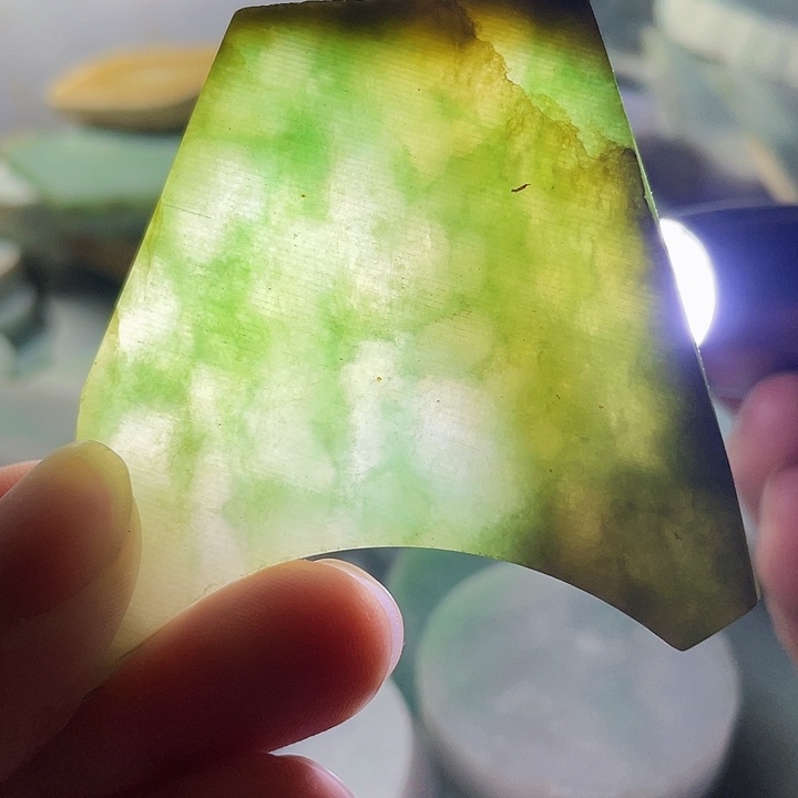 翡翠挂件未镶嵌毛料12