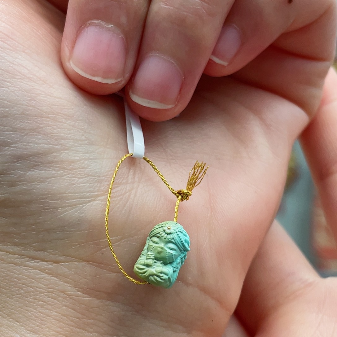 绿松石颈饰未镶嵌