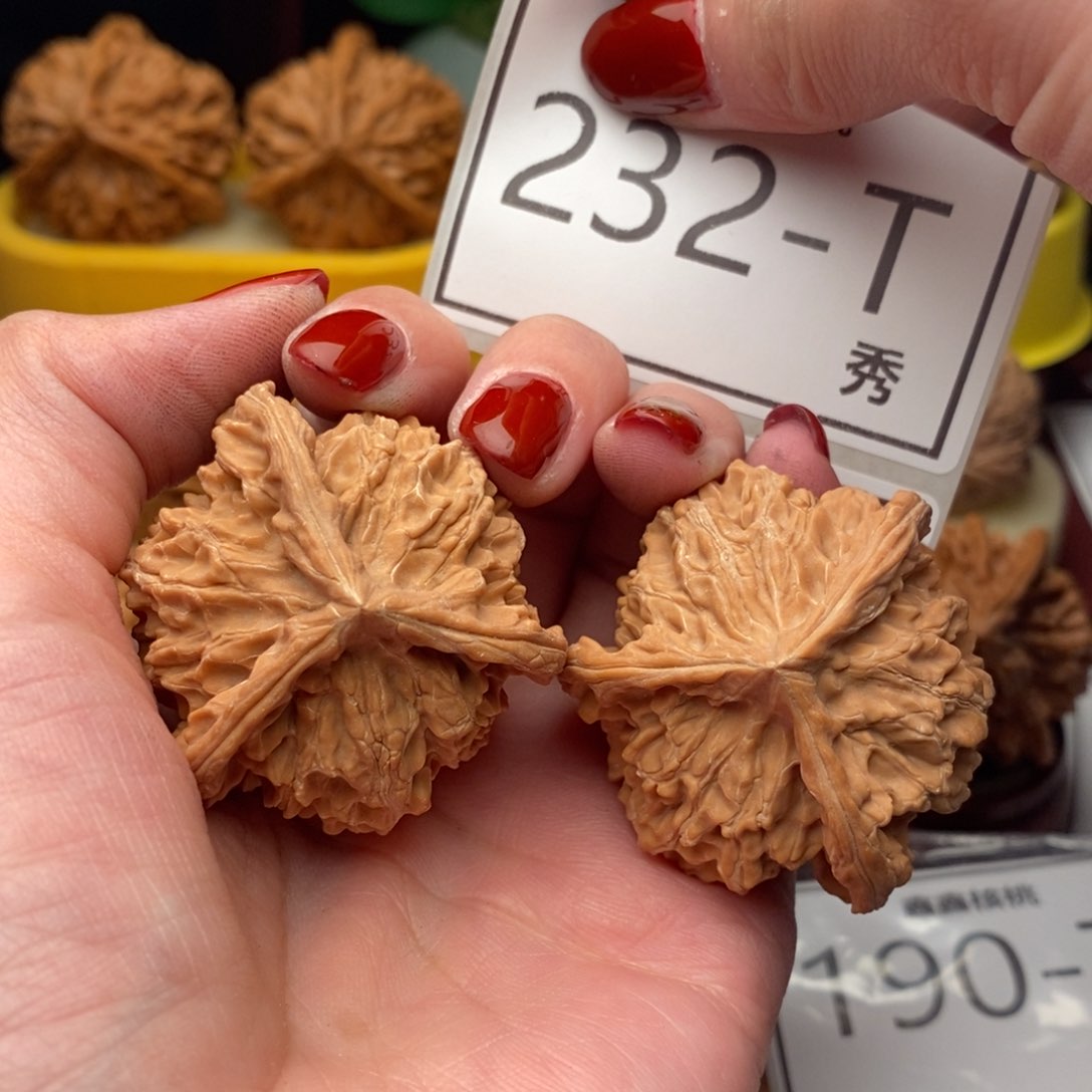 文玩核桃把件盘山奔41