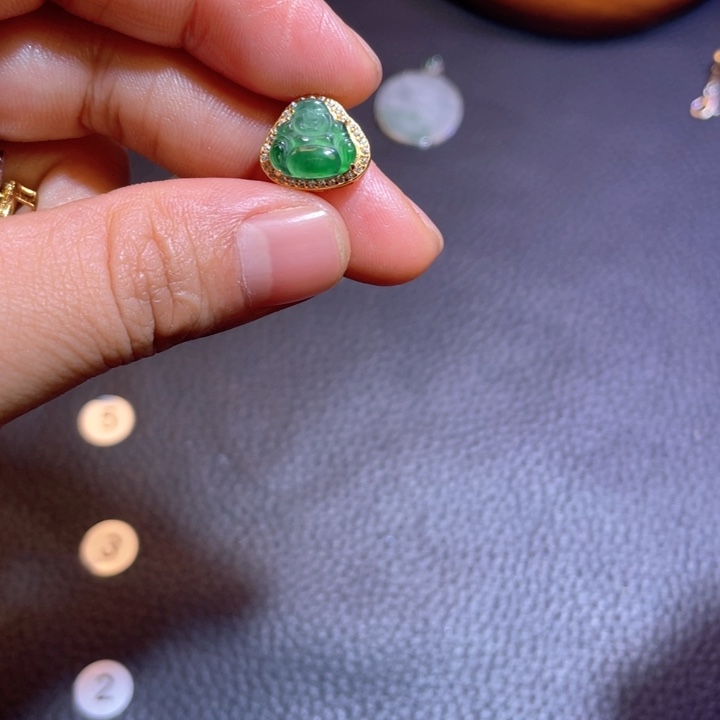 张***儿翡翠银S925镶嵌吊坠(不含链)天然翡翠