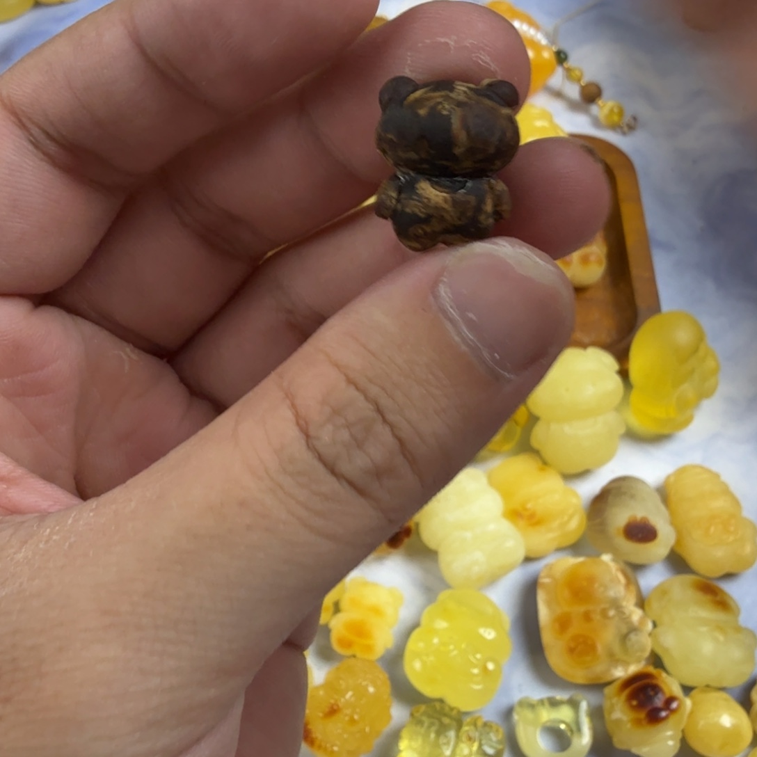 _***Y琥珀未镶嵌珠宝奇石