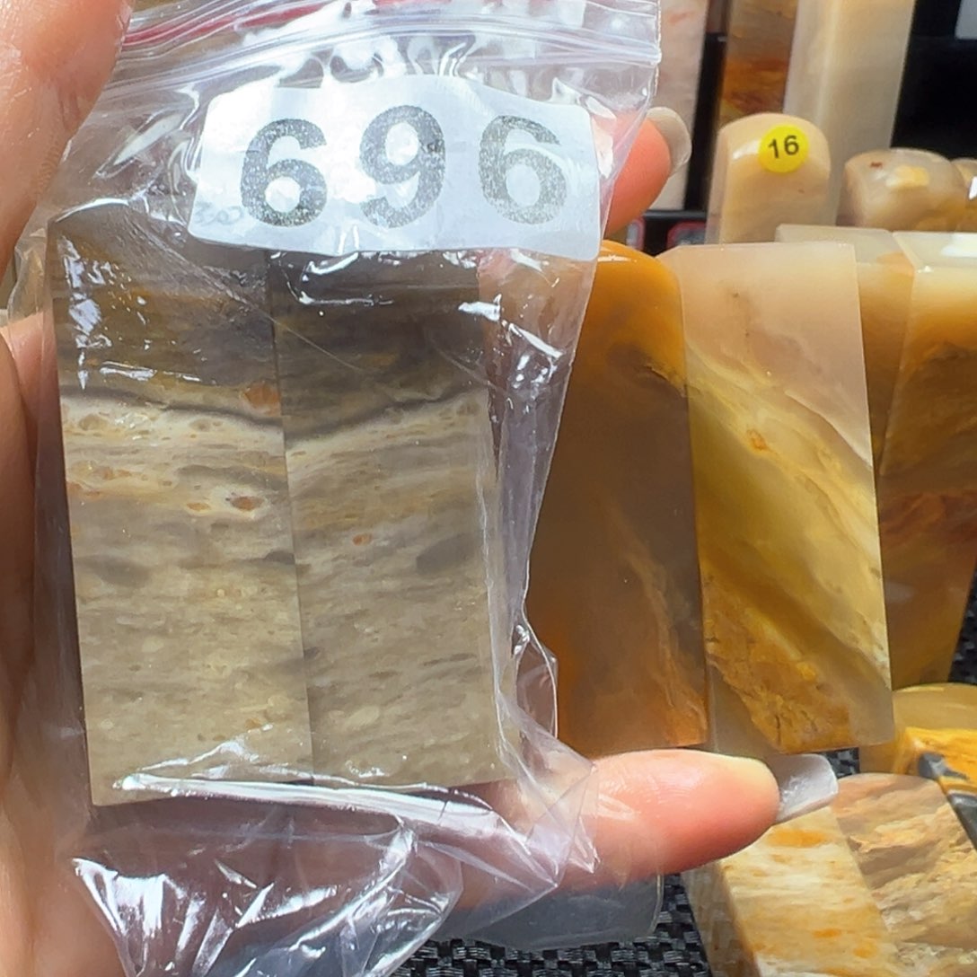 老挝石老*巴林石巴林石