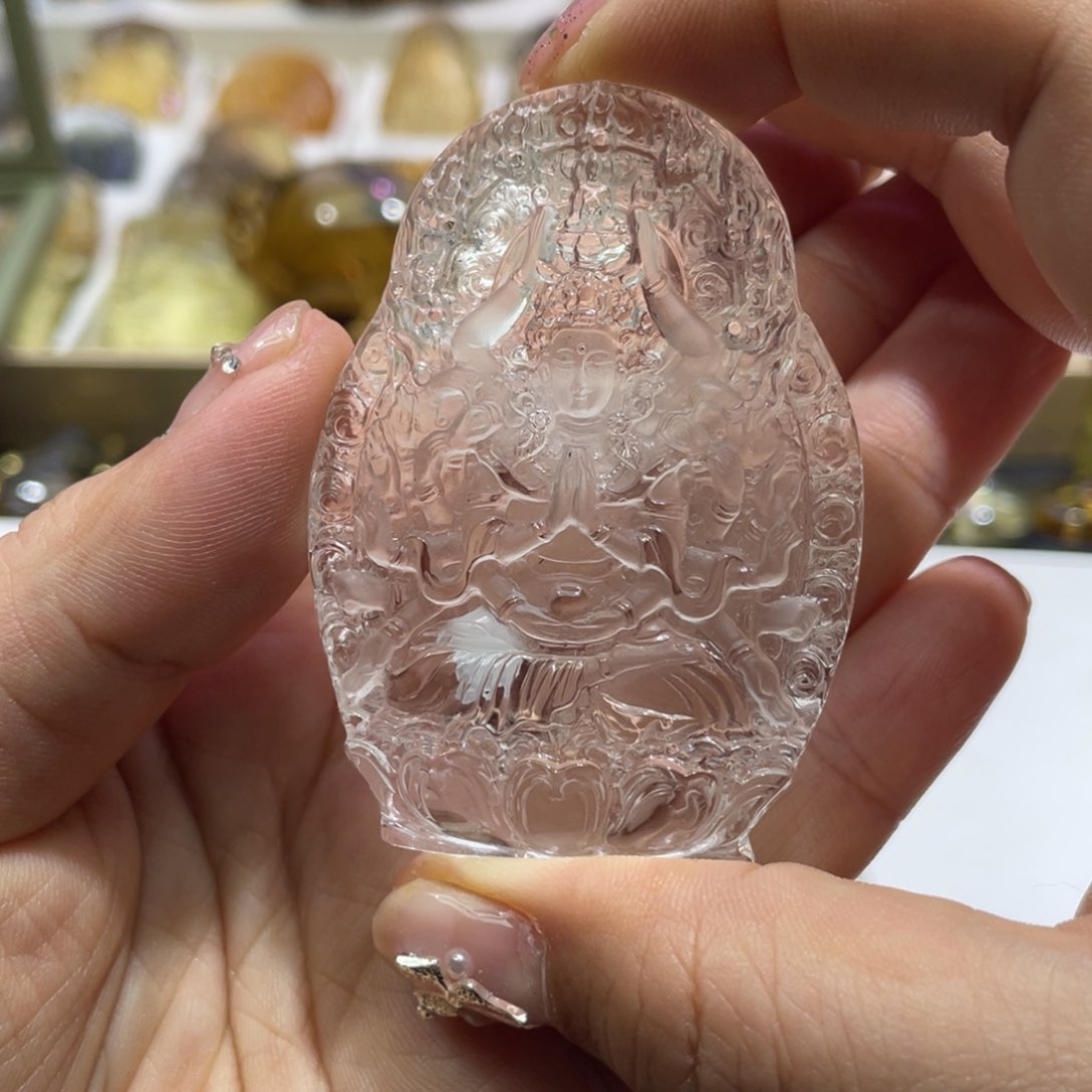 水晶吊坠(赠链)未镶嵌李****爸定制