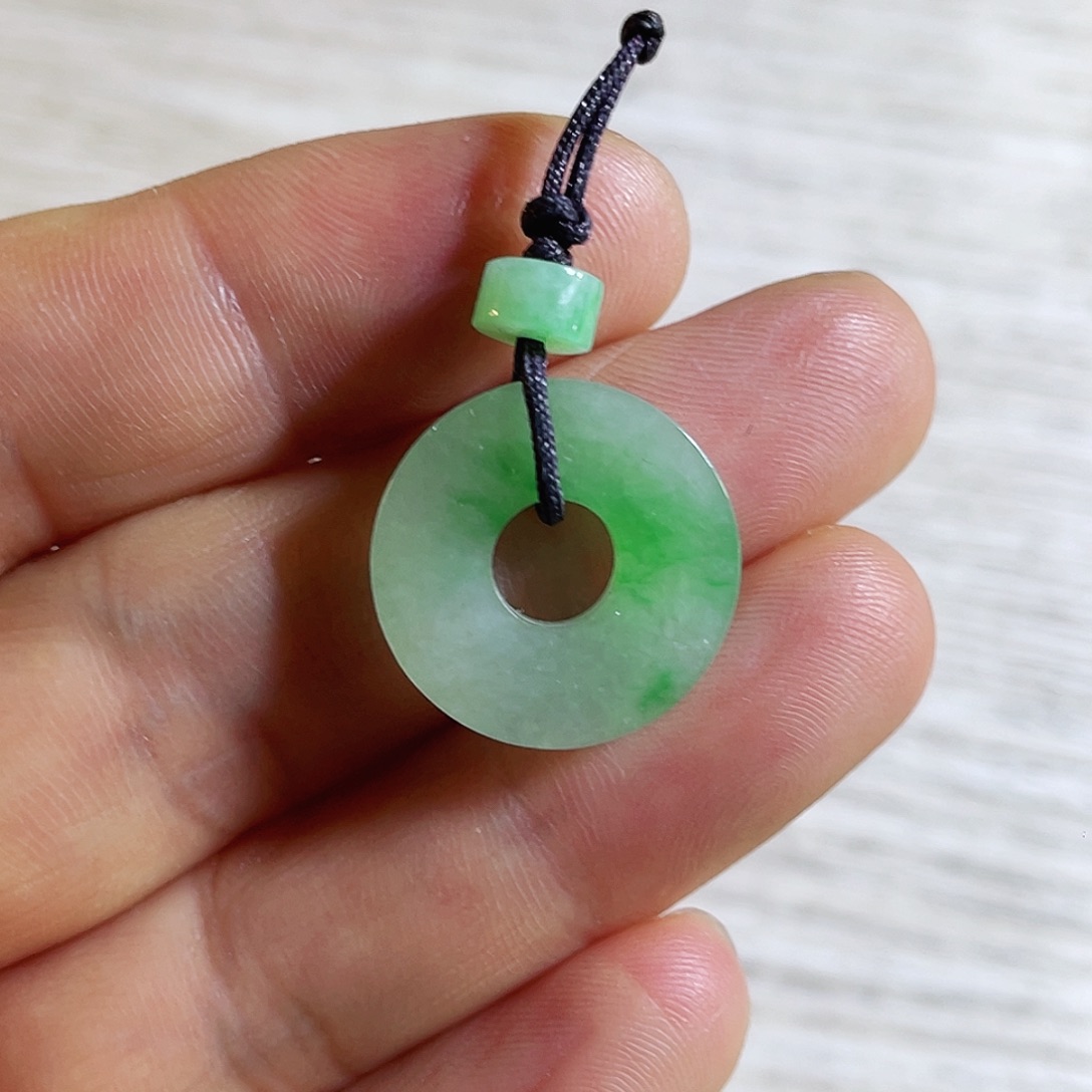 未镶嵌定制翡翠翡翠吊坠