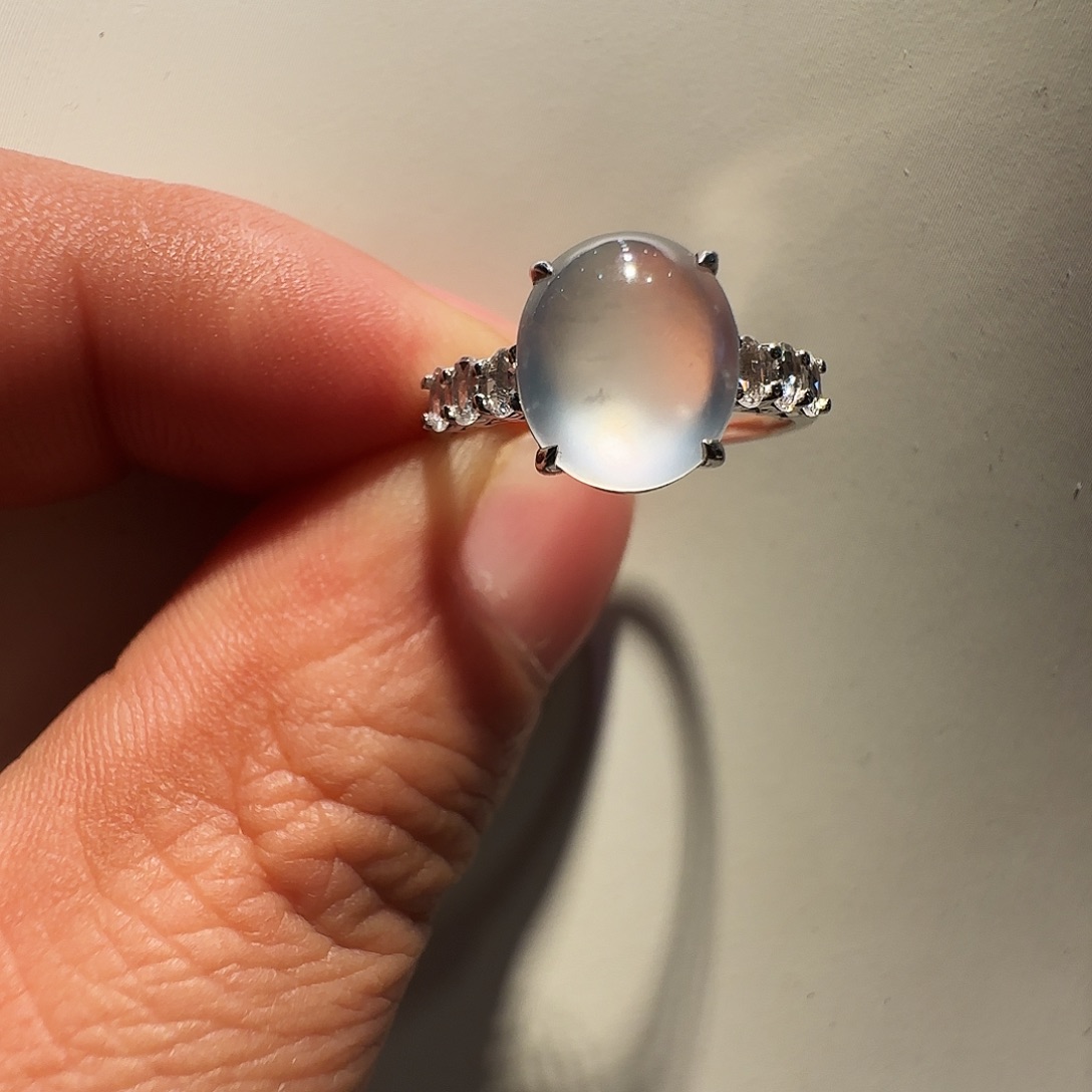 翡翠18K金镶嵌戒指