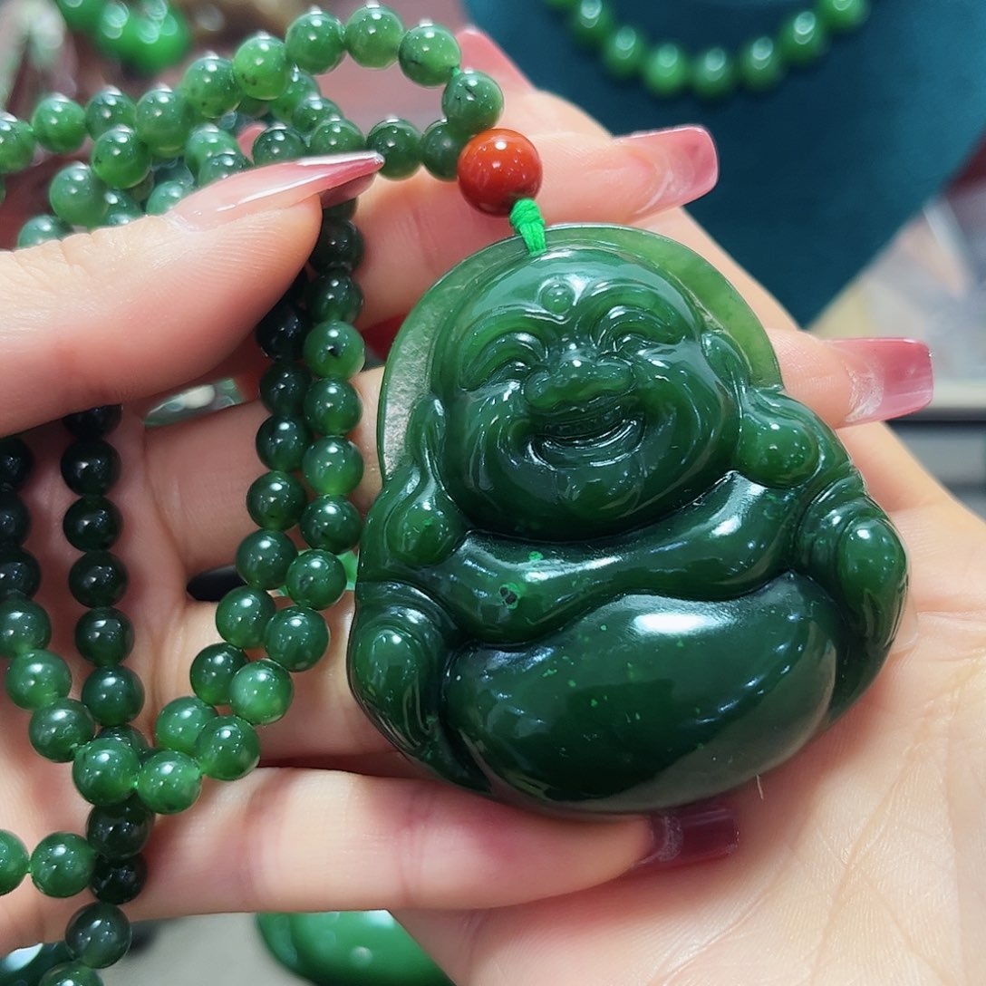 和田玉吊坠未镶嵌