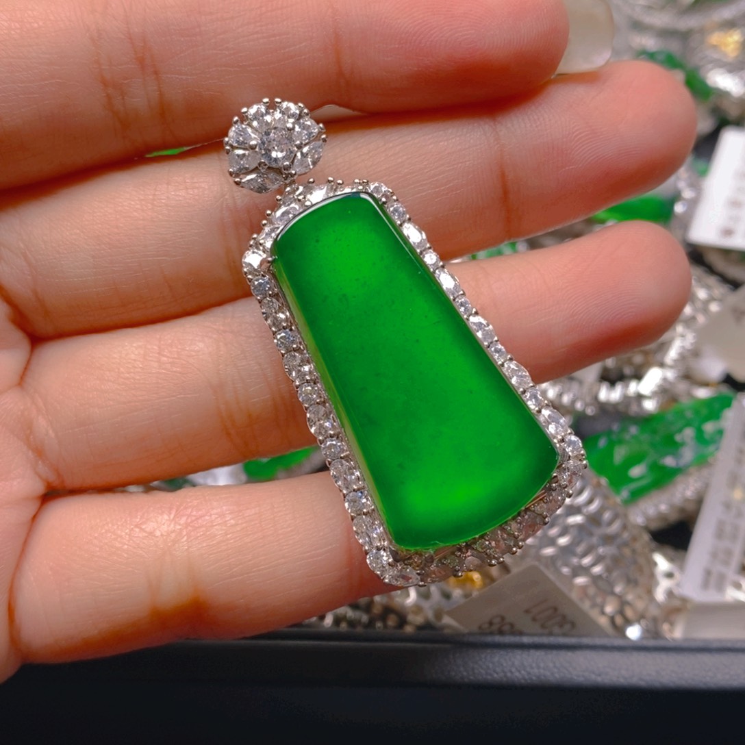 翡翠颈饰银S925镶嵌88888888888888