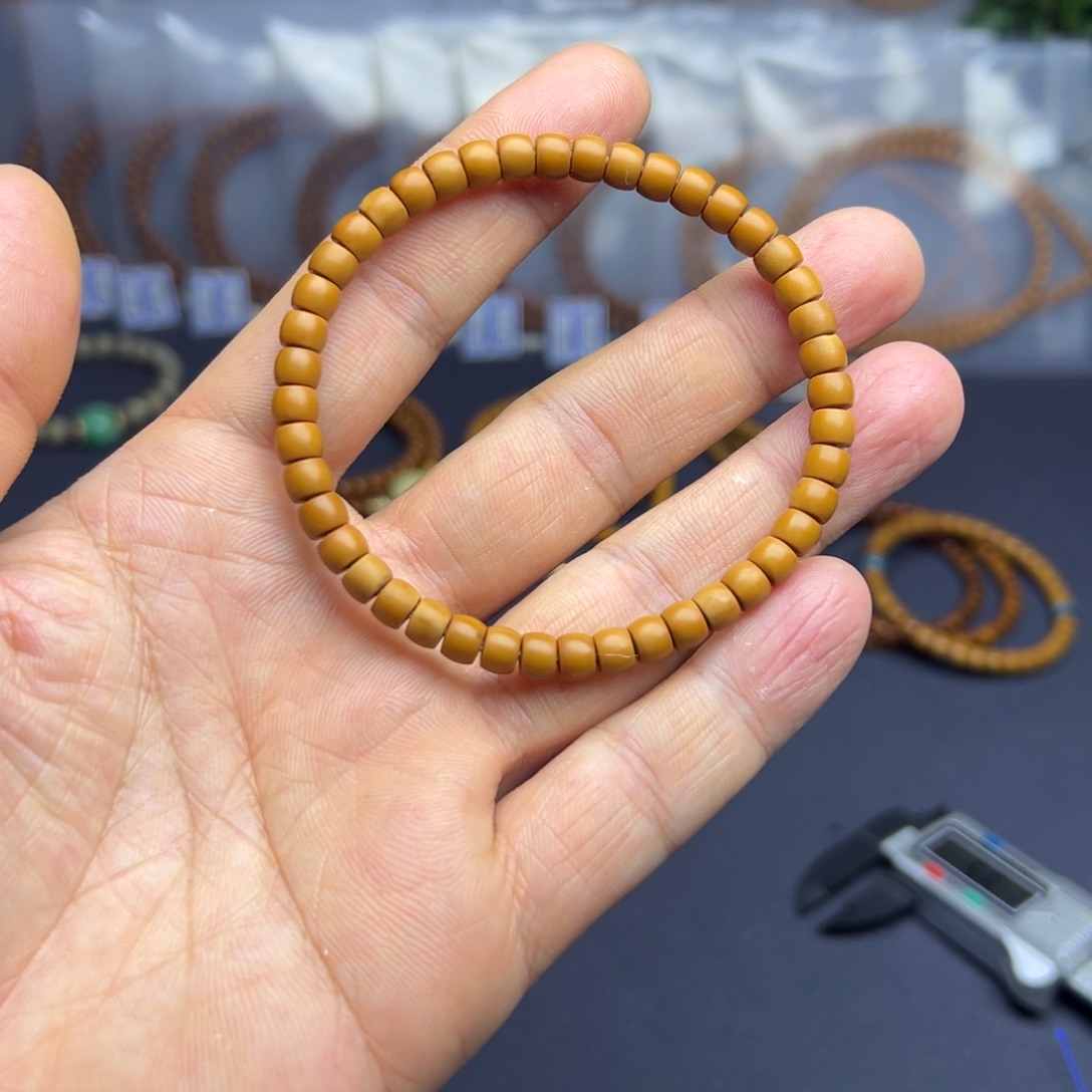 橄榄核手串老挝核尖5.7 竞拍