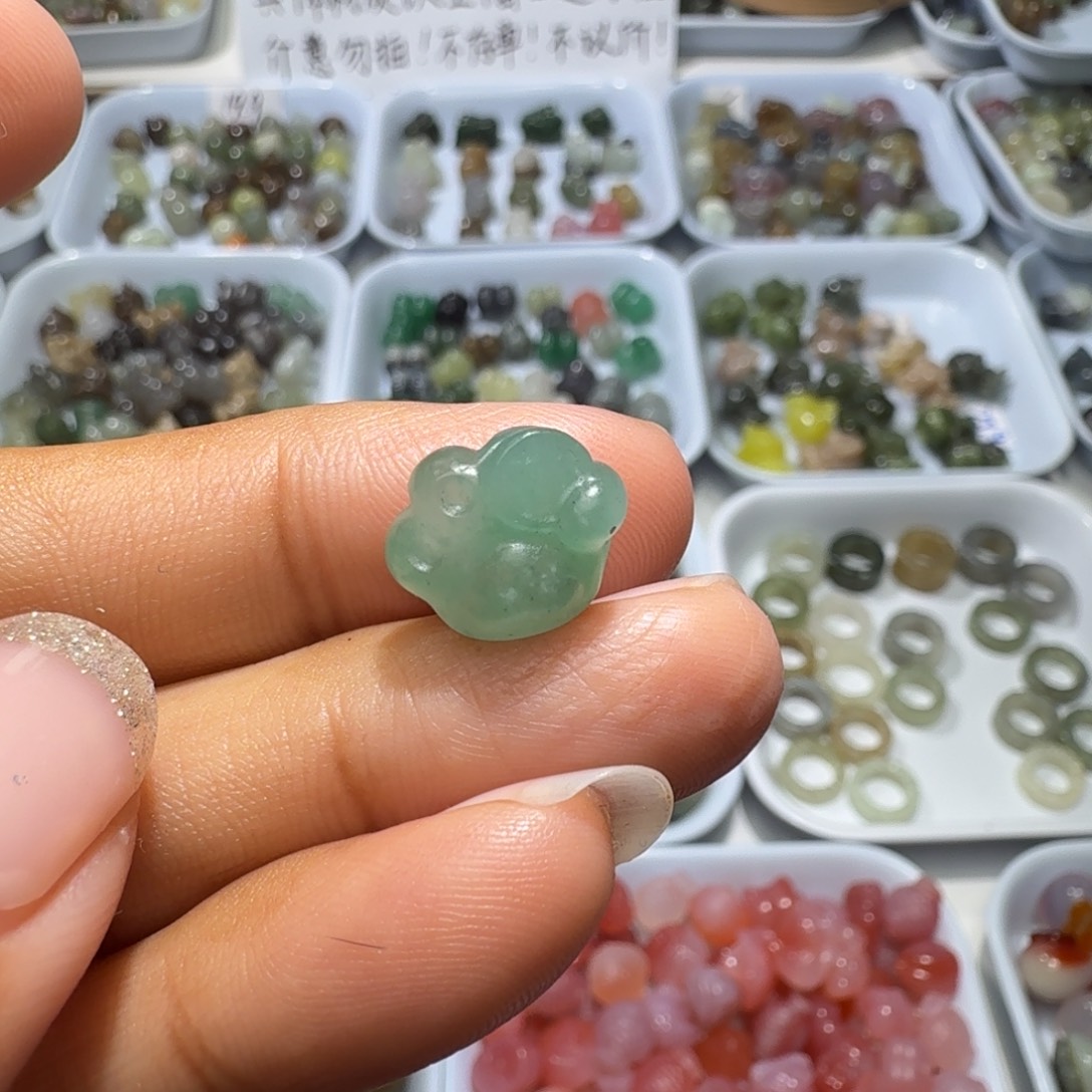 和田玉未镶嵌珠宝奇石