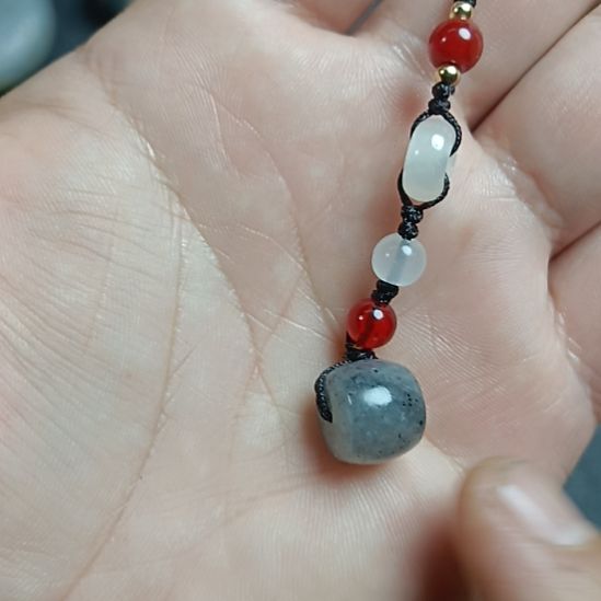 和田玉未镶嵌车挂