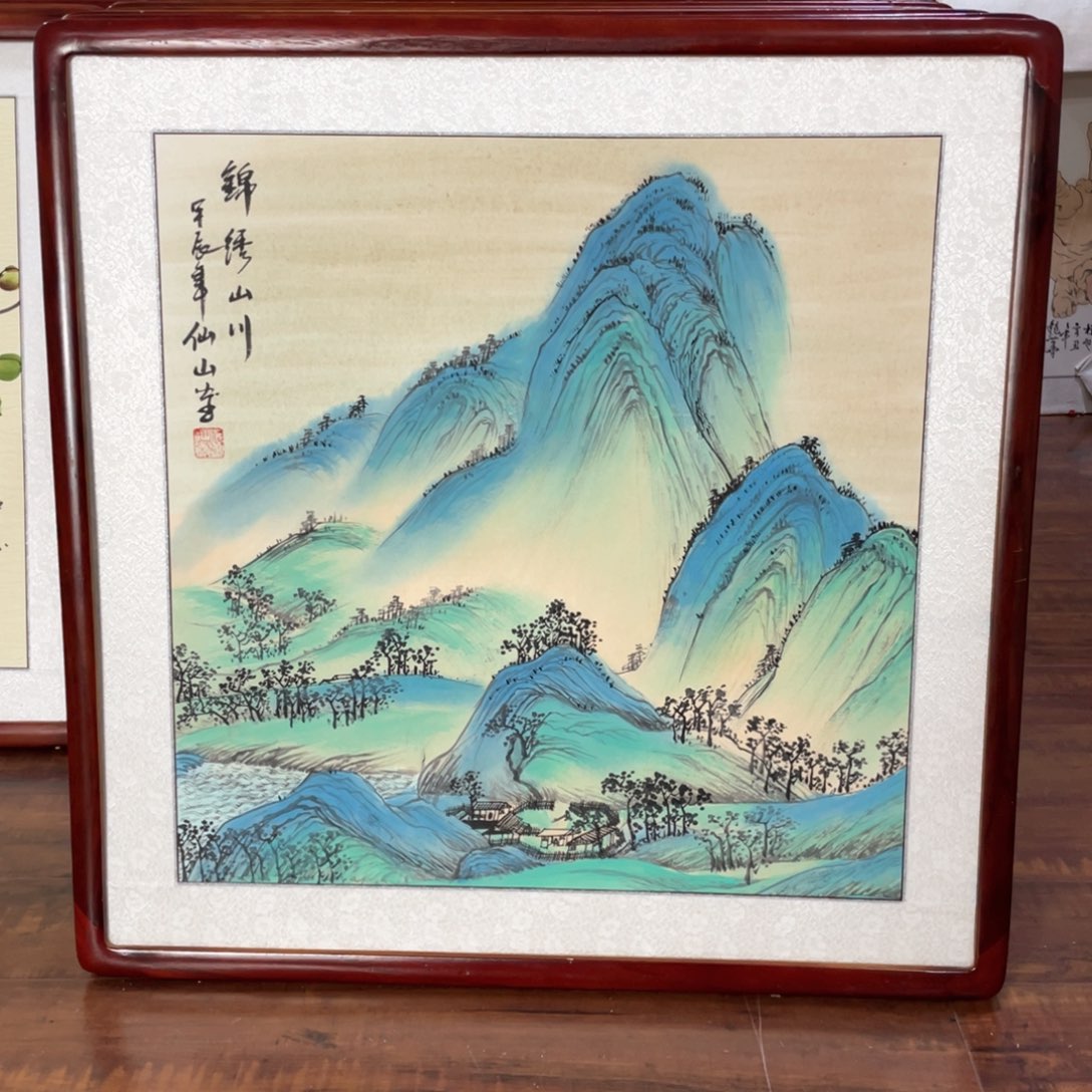 国画手绘带框尺寸63*63厘米
